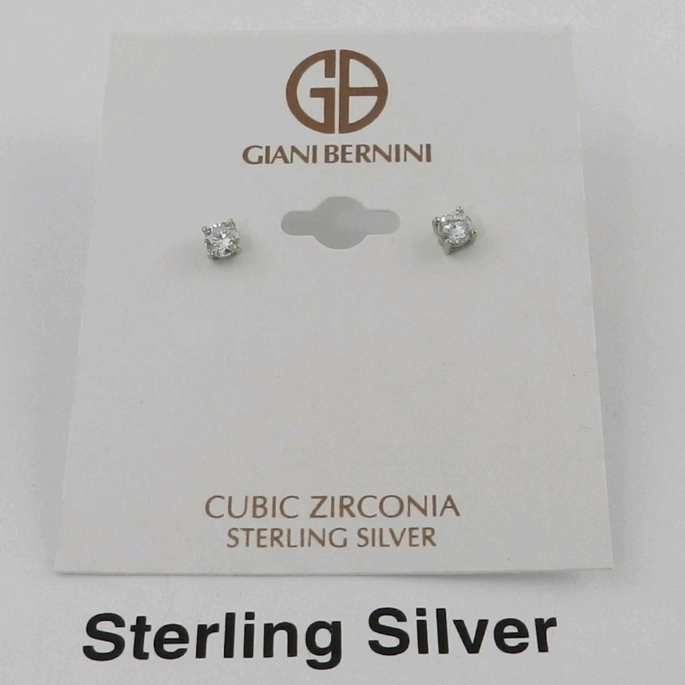 Giani Bernini  Sterling Silver Earrings, Cubic Zirconia  5mm - MSRP - 35$ - NWT
